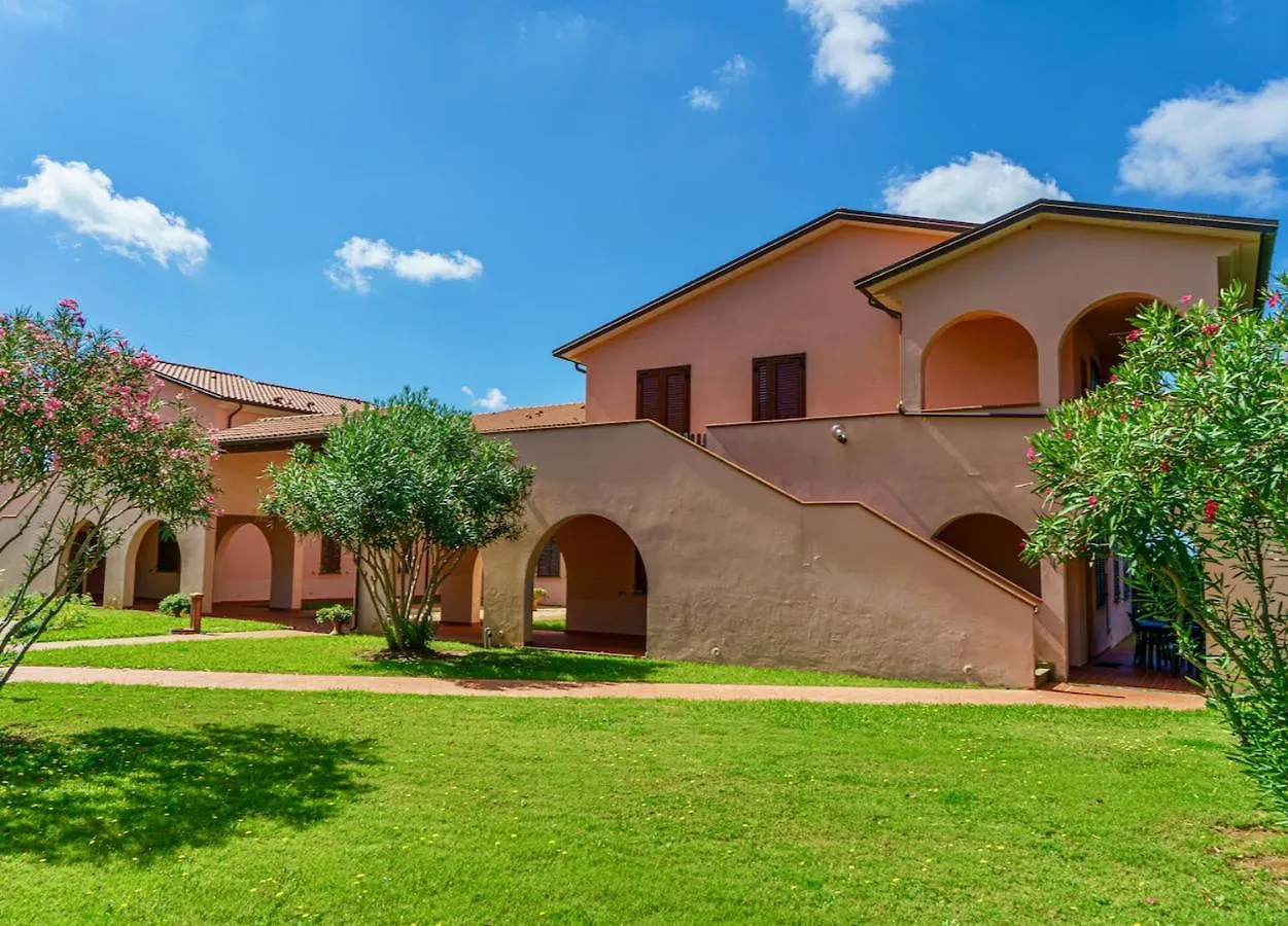 Appartamenti In Residence Villa Santa Maria سان فينتْشينسو 0*,