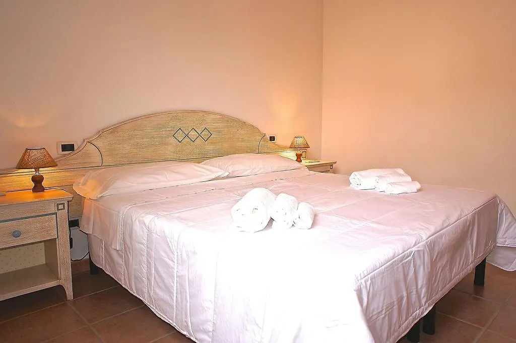 شقة Appartamenti In Residence Villa Santa Maria سان فينتْشينسو